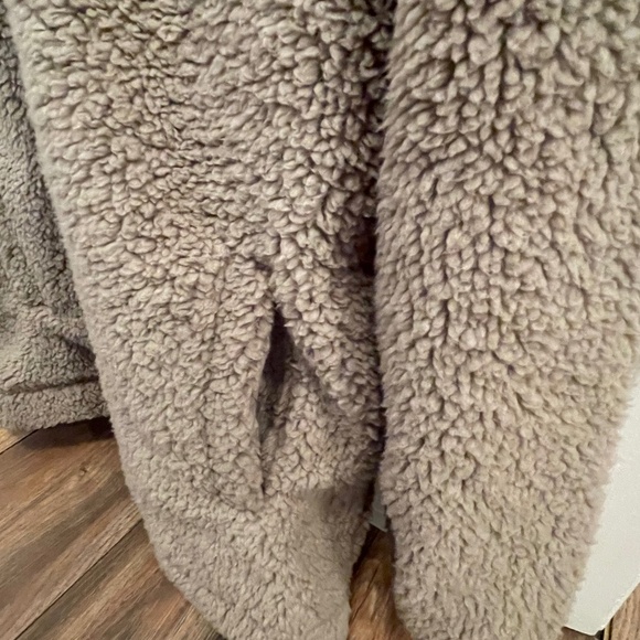 Koolaburra by UGG Women's Sherpa Fleece Pullover Hoodie – Size Women's S - Picture 4 of 8